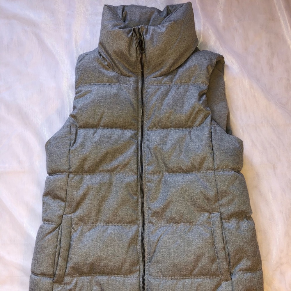 Women’s Old Navy Puffy Vest
